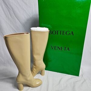 NWB Bottega Veneta Atomic Leather Boots in Rubber Size 7B/37